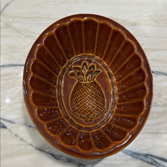 Williams Sonoma Other - Williams-Sonoma Brown Glazed Ceramic Pineapple Mold Baking dish